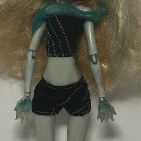 Monster High G1 Lagoona Blue Skull Shores - Picture 4 of 6